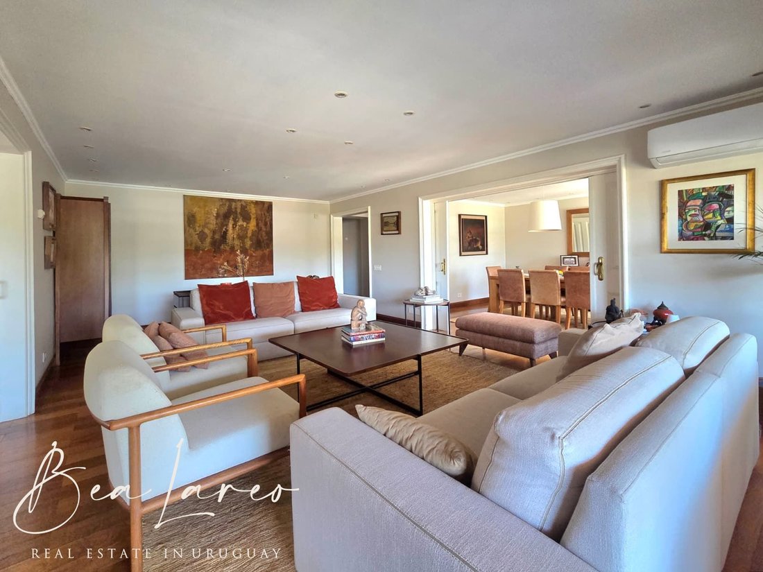 Apartment in Montevideo, Departamento de Montevideo, Uruguay 2 - 17228893