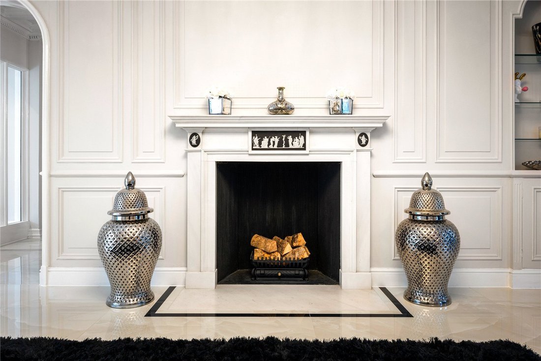 House in Sunningdale, England 5 - 17220451
