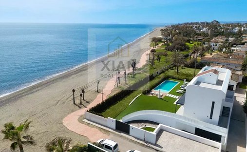 Villa a Cancelada, Estepona, Andalusia 1