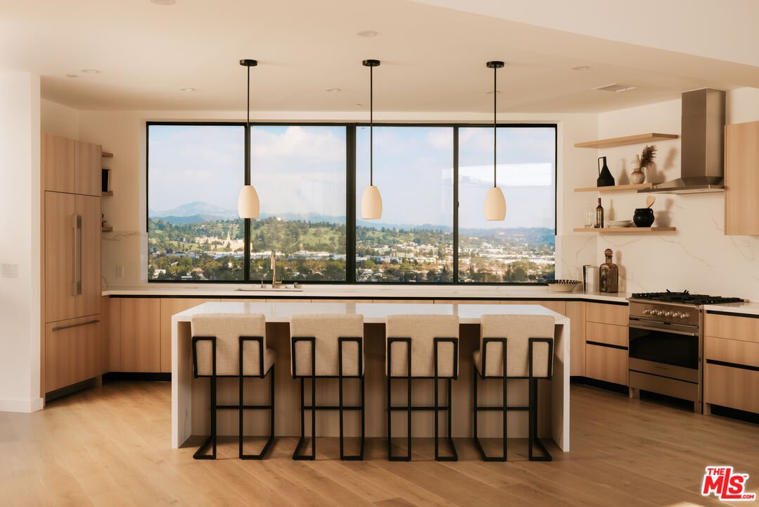 Condo in Los Angeles, California, United States 3 - 17219197