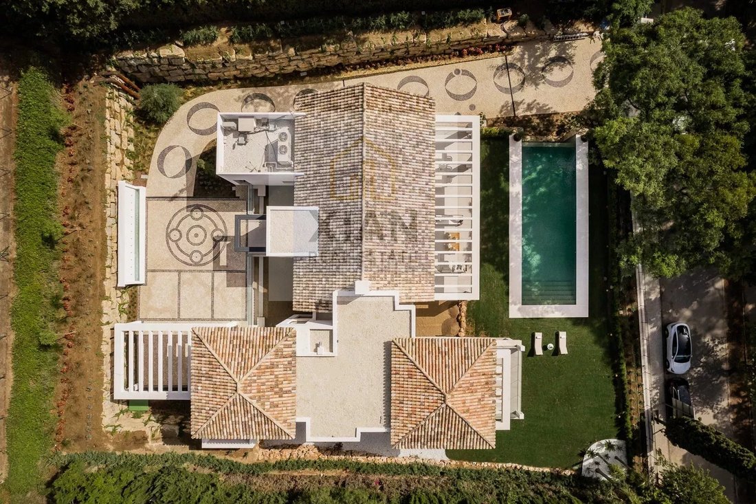 Villa in Estepona, Andalusia, Spain 2 - 12484930