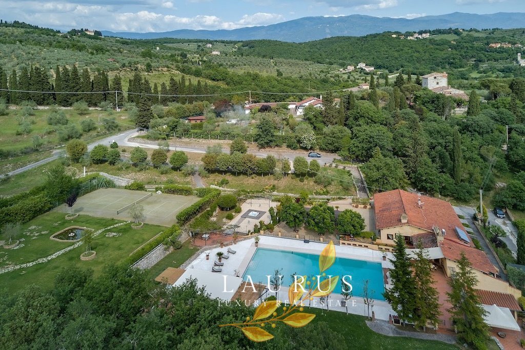 Villa in Rignano sull'Arno, Tuscany, Italy 1 - 17218148