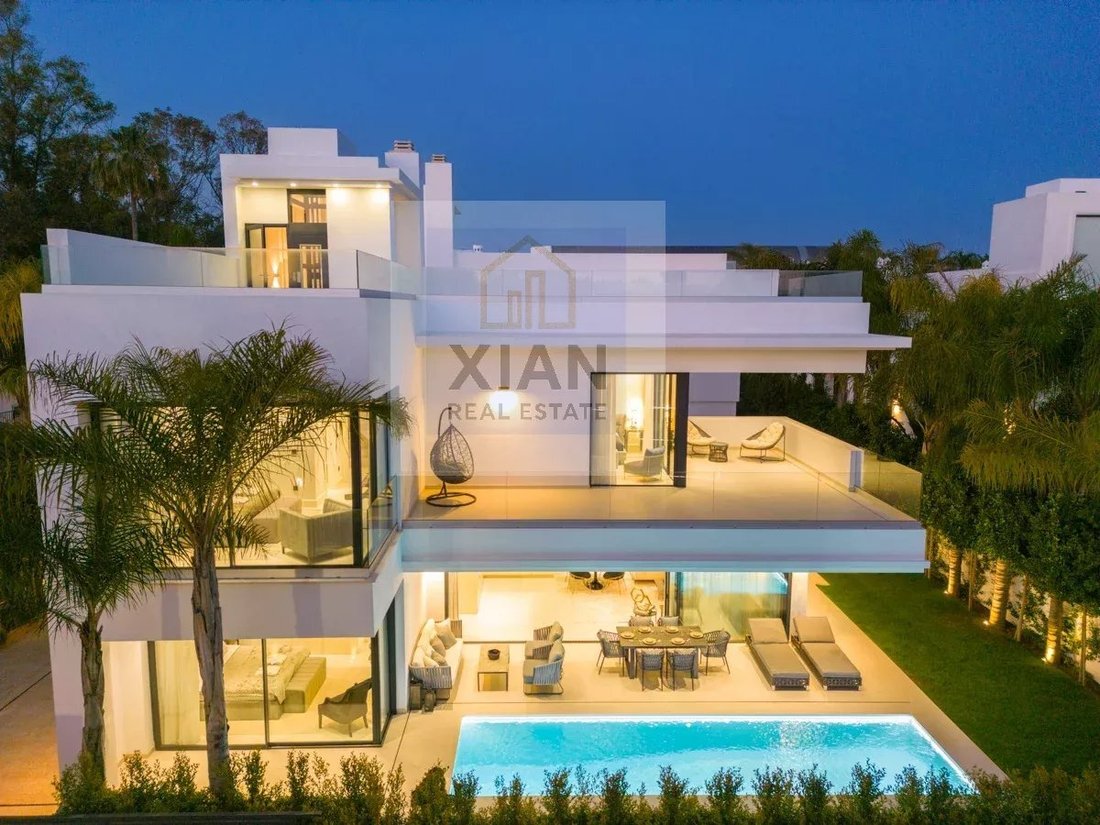 Villa in Golden Mile, Andalusia, Spain 4 - 12927515