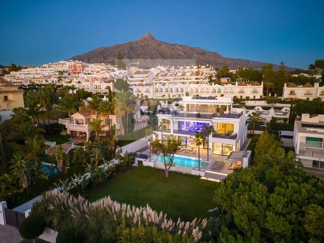 Villa in Nueva Andalucia, Marbella, Spain 3 - 12474797