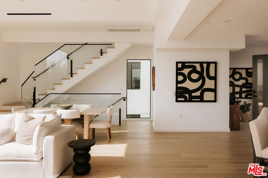 Condo in Los Angeles, California, United States 5 - 17219197