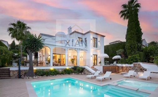 Villa in Nueva Andalucia, Marbella, Spain 1
