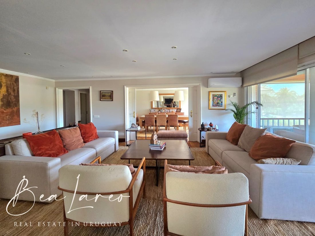Apartment in Montevideo, Departamento de Montevideo, Uruguay 5 - 17228893