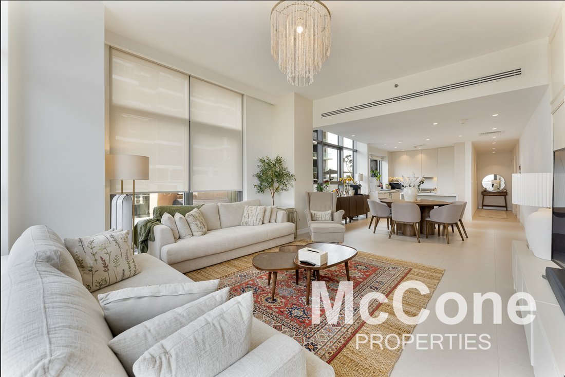 Apartment in Damac Hills, Dubai, United Arab Emirates 1 - 17220200