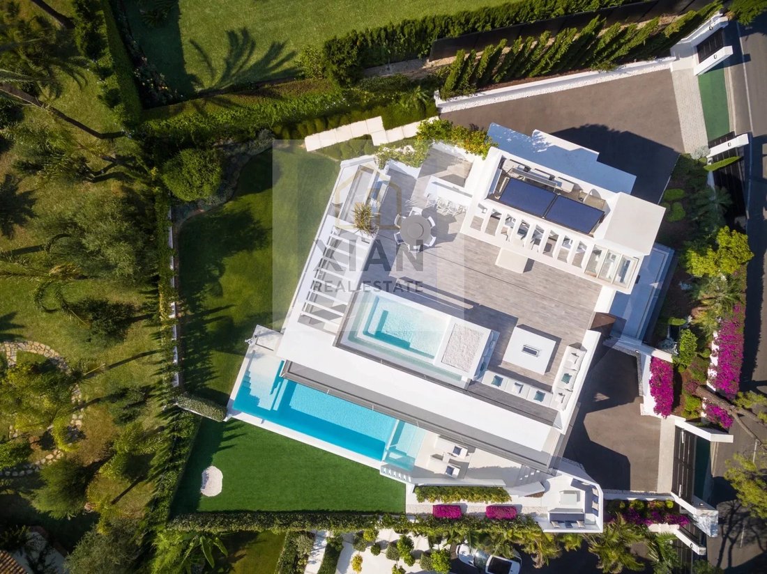 Villa in Marbella, Andalusia, Spain 5 - 12578459
