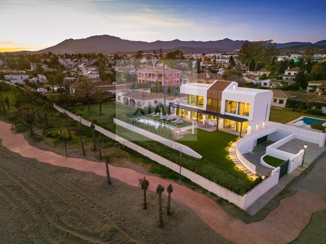 Villa in Cancelada, Estepona, Andalusia 3 - 12642461