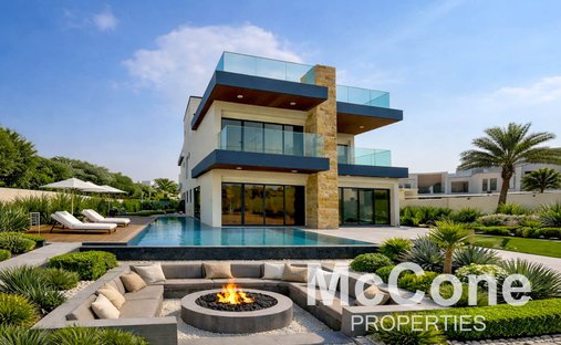 Villa in Dubai, Dubai, United Arab Emirates 1