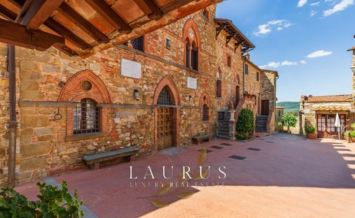 Castle in Center, Greve in Chianti, Tuscany 1