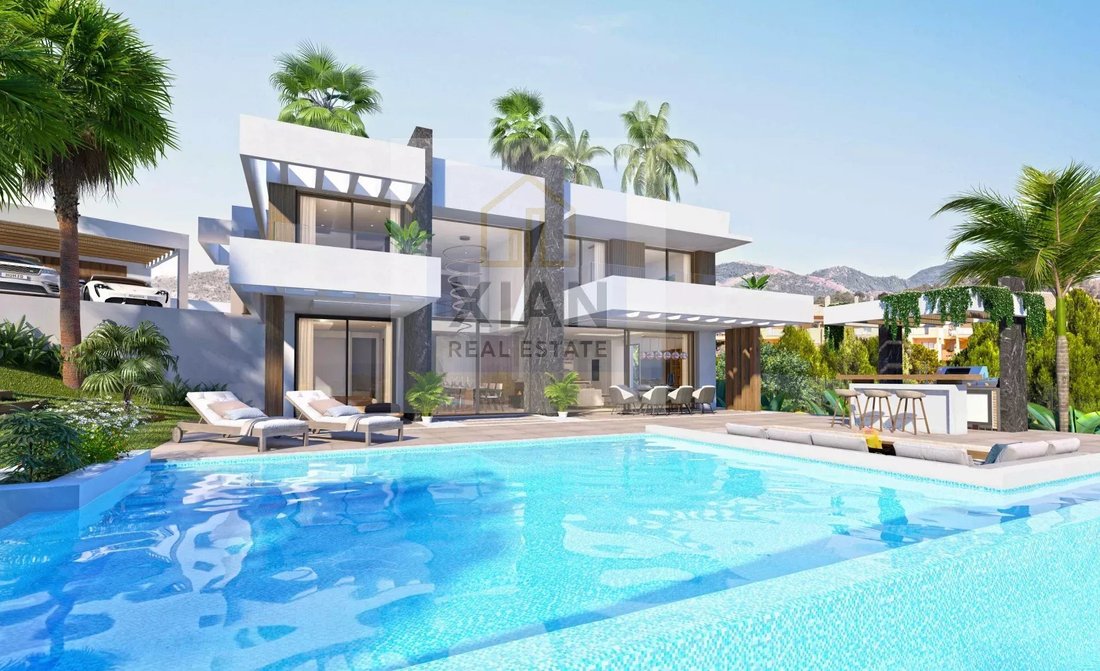 Villa in Estepona, Andalusia, Spain 4 - 12505817