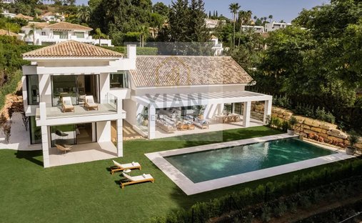 Villa à Estepona, Andalousie, Espagne 1
