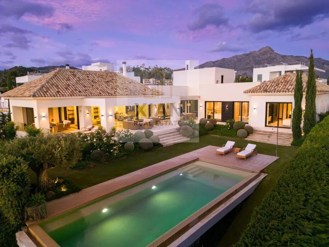Villa in Nueva Andalucía, Marbella, Spanien 4 - 12642467