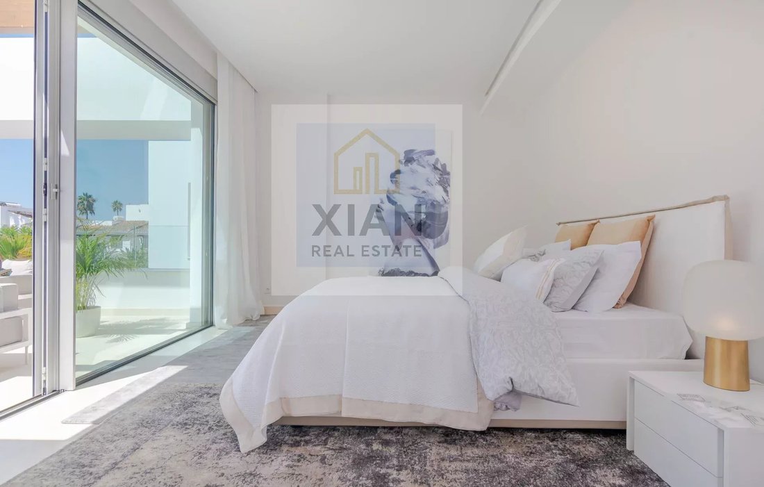 Villa in San Pedro de Alcantara, Andalusia, Spain 5 - 12176933