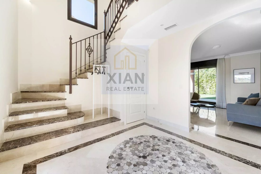 Villa in Estepona, Andalusia, Spain 4 - 12177011