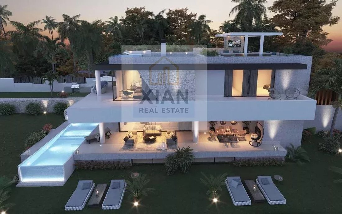 Villa in Estepona, Andalusia, Spain 2 - 12177183