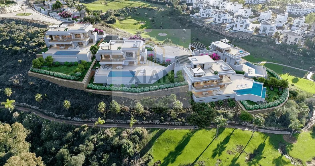 Villa in Estepona, Andalusia, Spain 2 - 12603951