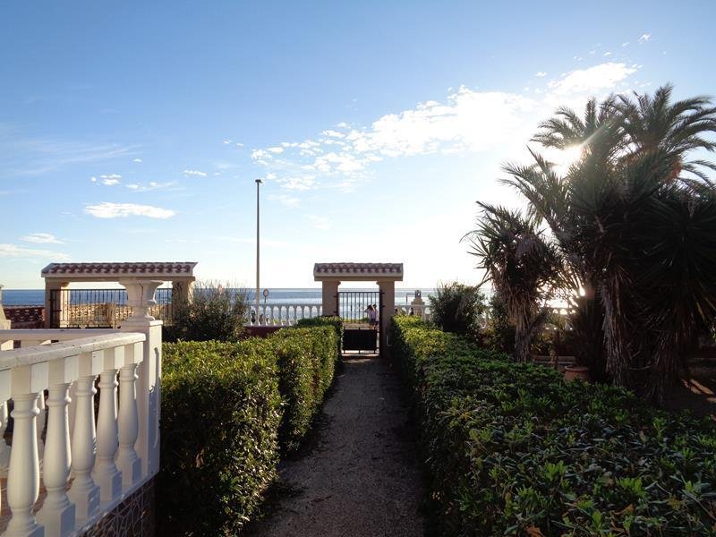 Villa in Torrevieja, Valencian Community, Spain 2 - 16474054