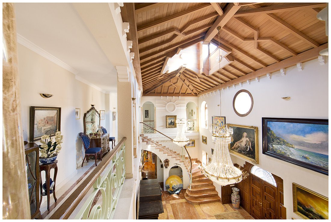 Estate in Nueva Andalucia, Marbella, Spain 4 - 17225331