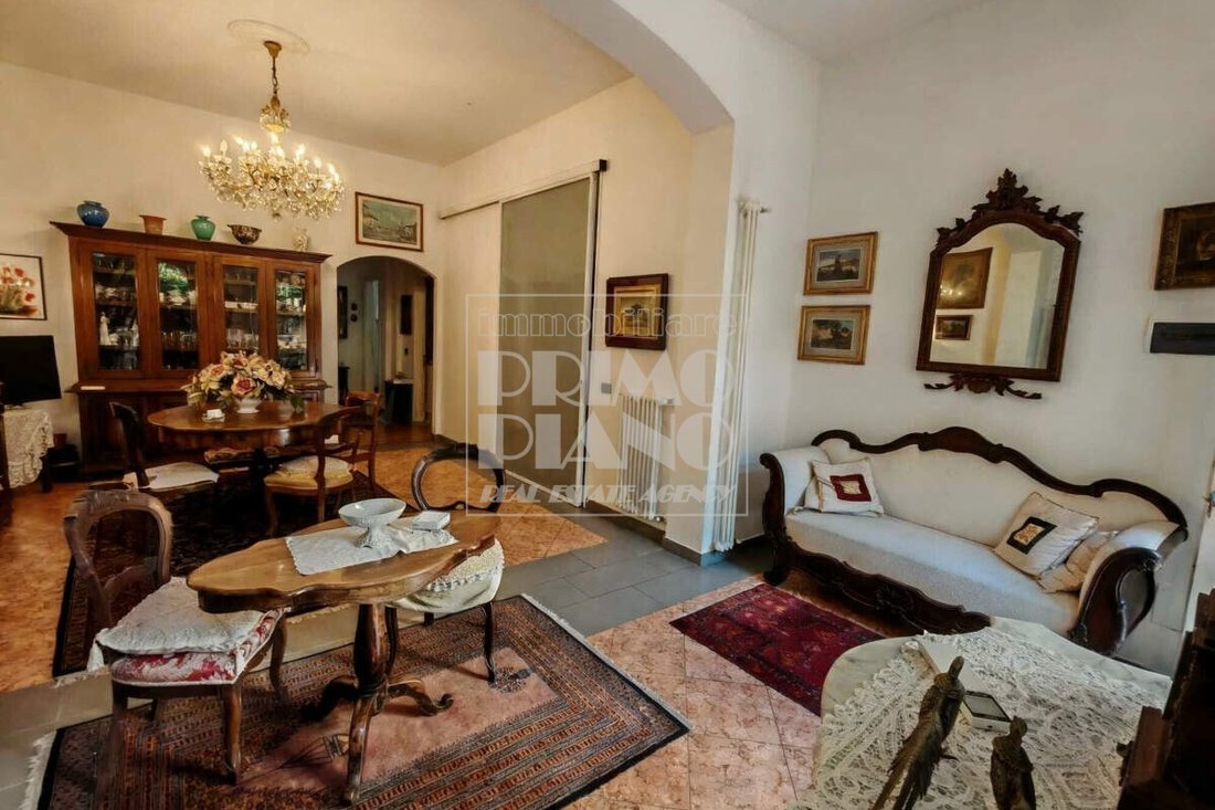 Apartment in Historic Center, Lucca, Tuscany 2 - 17221386