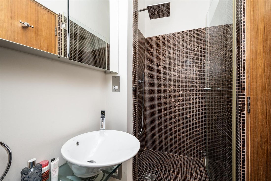 Apartment in Knightsbridge, Kensington And Chelsea, England 5 - 17224499