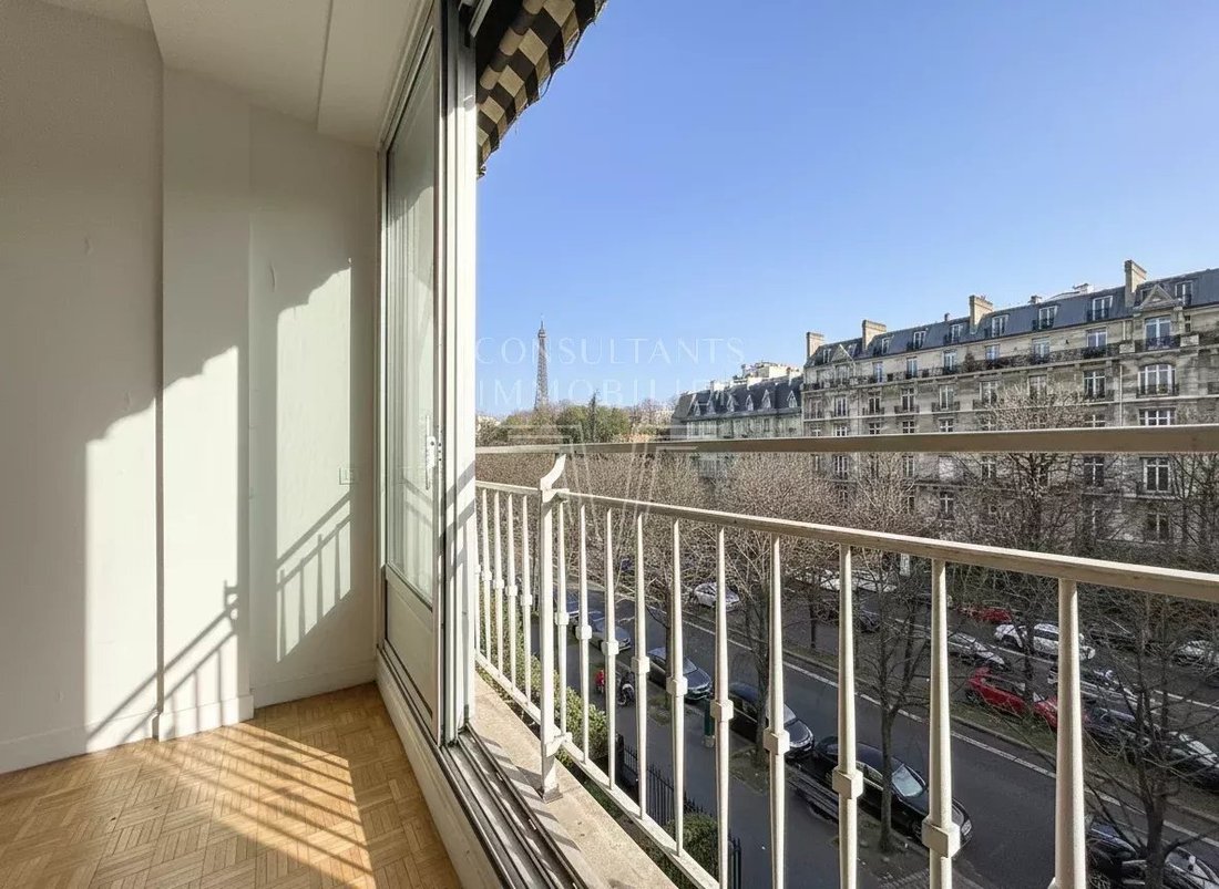 Apartment in Porte Dauphine, Paris 16e Arrondissement, Paris 2 - 17225353