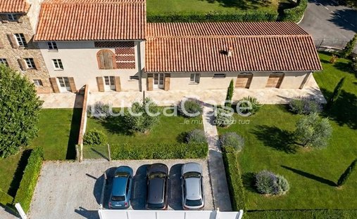 Villa in Center, Capannori, Tuscany 1