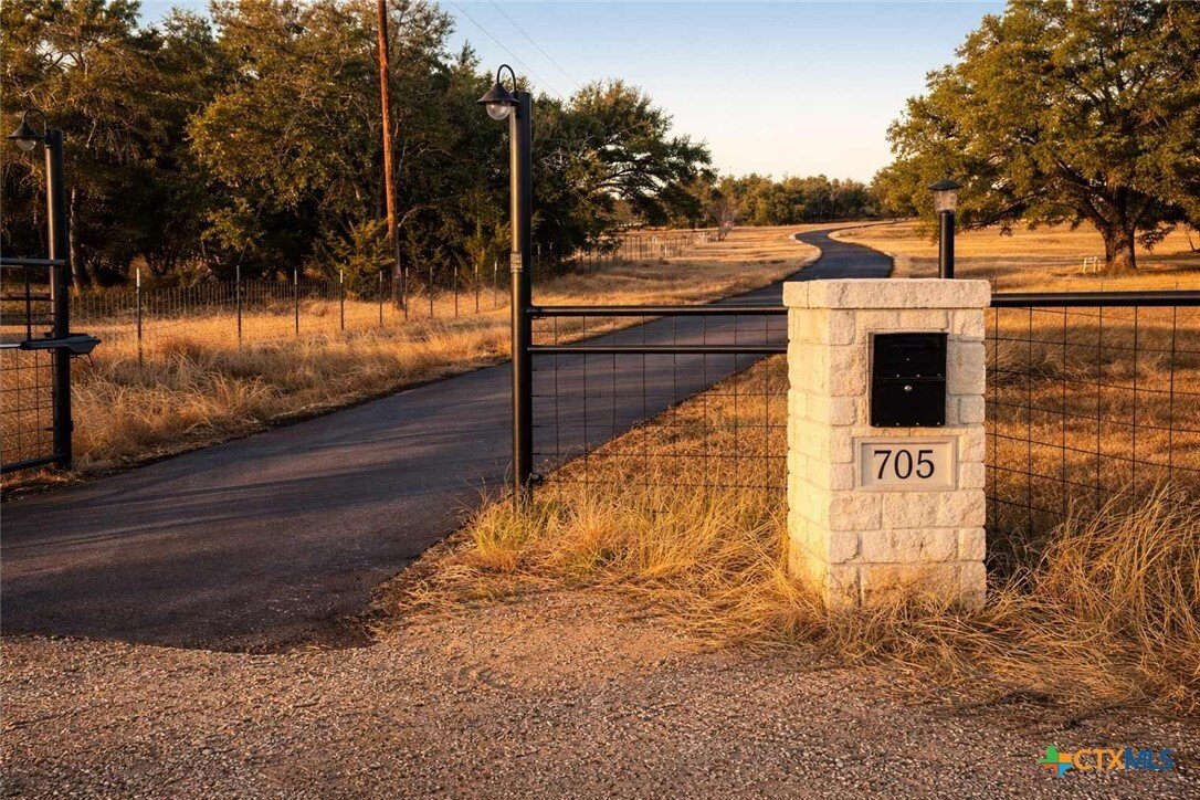 House in The Grove, Texas, United States 4 - 17170280