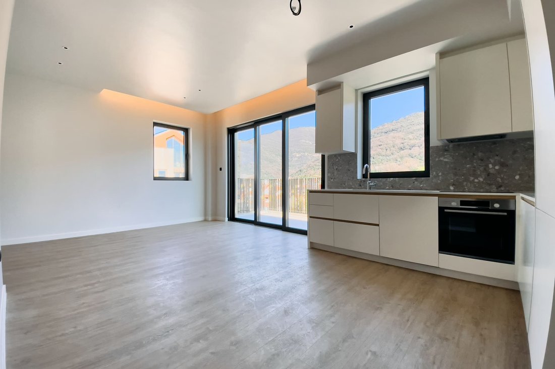 Apartment in Tivat, Tivat Municipality, Montenegro 4 - 17226994