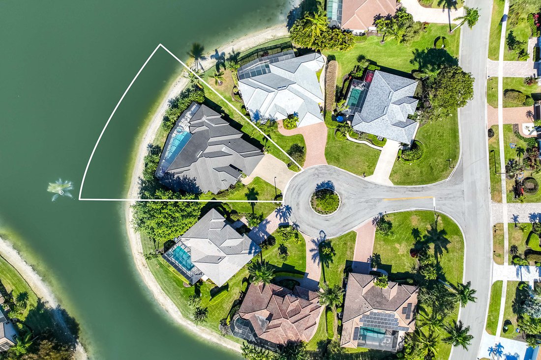 House in Naples, Florida, United States 4 - 17220399
