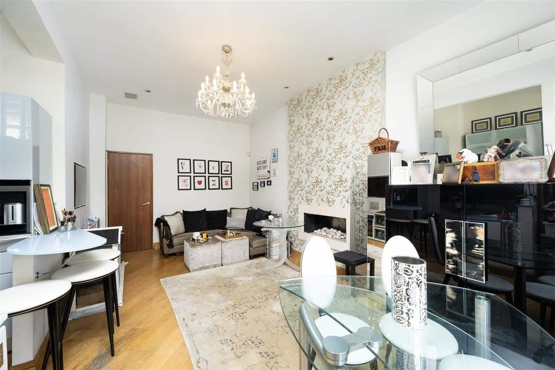 Apartment in Knightsbridge, Kensington And Chelsea, England 1 - 17224499
