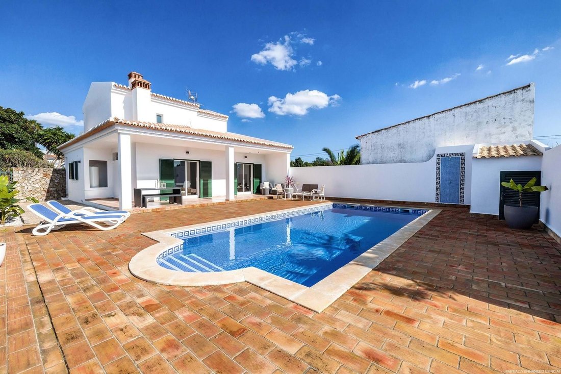 Villa in Praia da Luz, Algarve, Portugal 1 - 16848524
