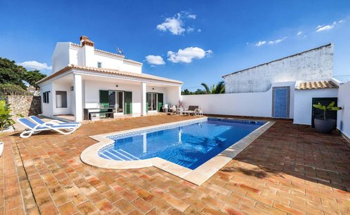 Villa in Praia da Luz, Algarve, Portugal 1