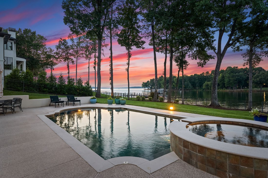House in Mooresville, North Carolina, United States 3 - 17220391