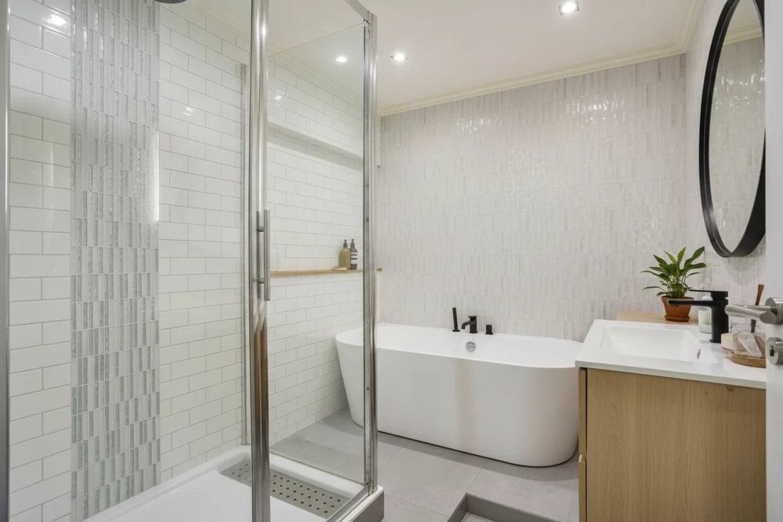 Apartment in Porte Dauphine, Paris 16e Arrondissement, Paris 5 - 17220133