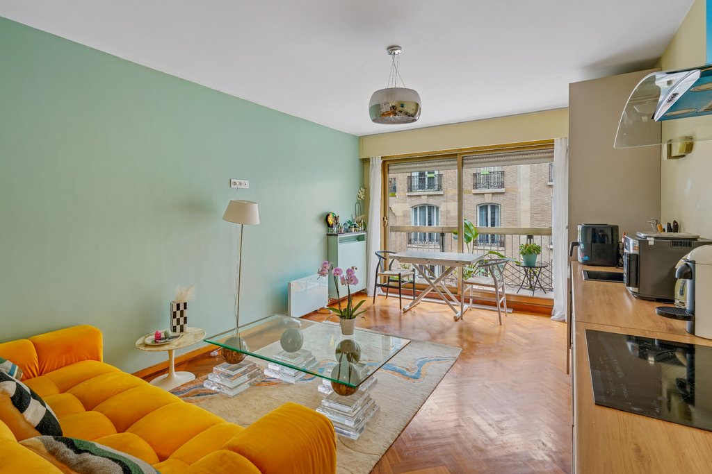 Apartment in Muette Sud, Paris 16e Arrondissement, Paris 1 - 17220478