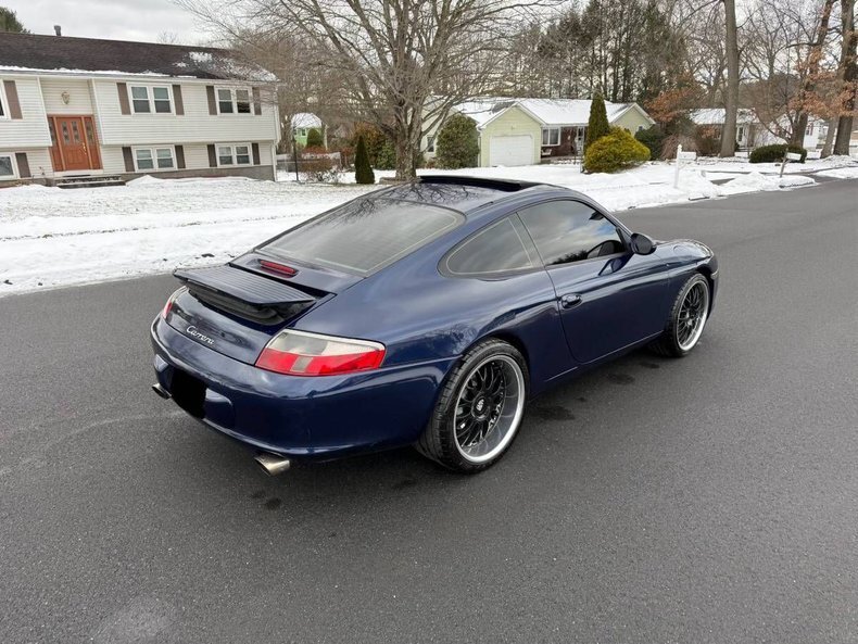 Coupe in Glendale, United States 3 - 17218150