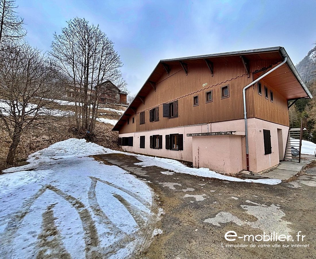 Chalet in Peisey-Nancroix, Auvergne-Rhône-Alpes, France 2 - 17224234