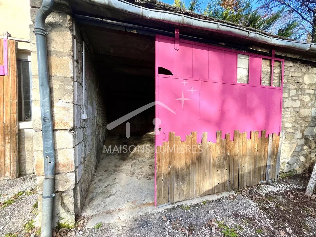 Estate in Goult, Provence-Alpes-Côte d'Azur, France 5 - 17220835