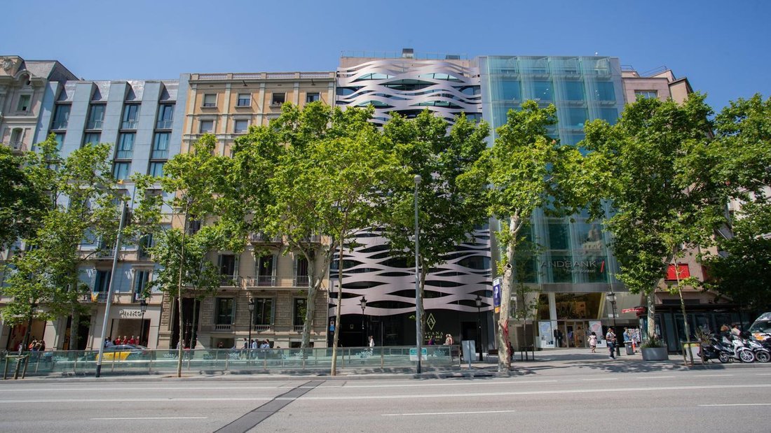 Apartment in Eixample, Barcelona, Spain 2 - 16406017