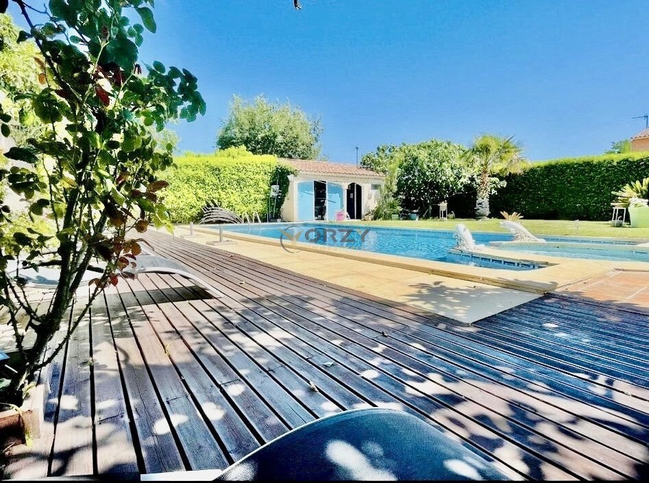 Villa in Centre Ville, Sorgues, France 1 - 17224351