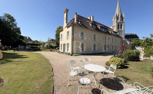 Haus in Douvres-la-Délivrande, Normandie, Frankreich 1