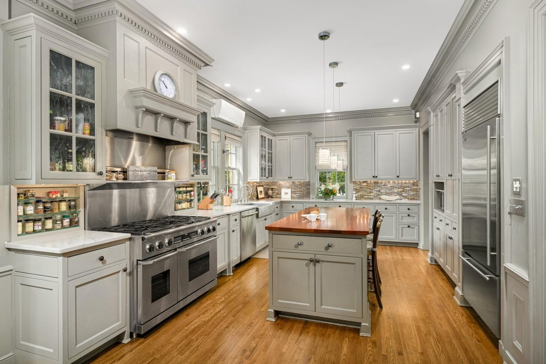 House in Minneapolis, Minnesota, United States 4 - 17225582