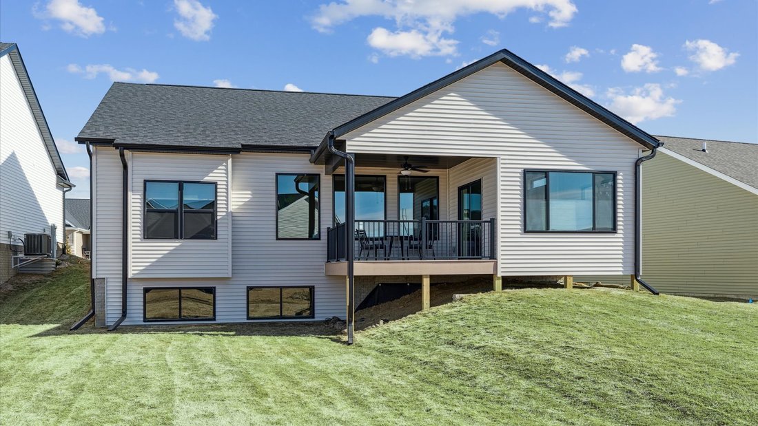 House in Davenport, Iowa, United States 3 - 17222599