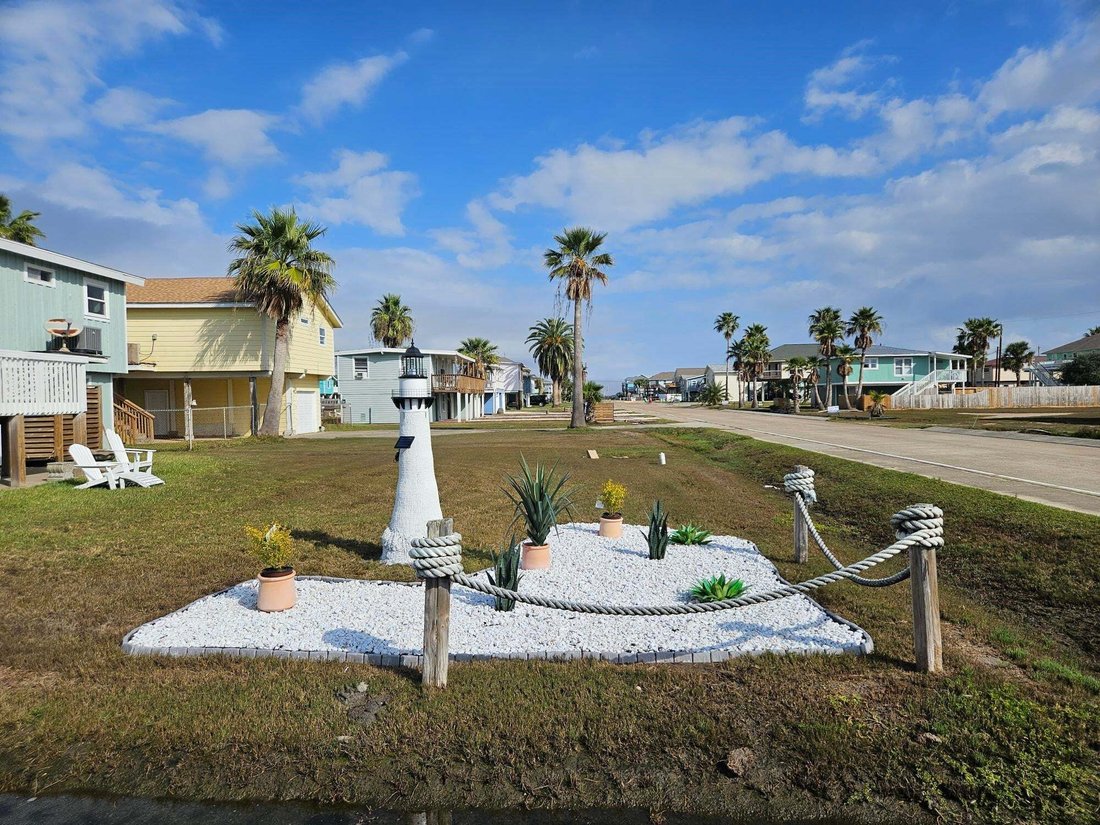 House in Galveston, Texas, United States 2 - 17227415
