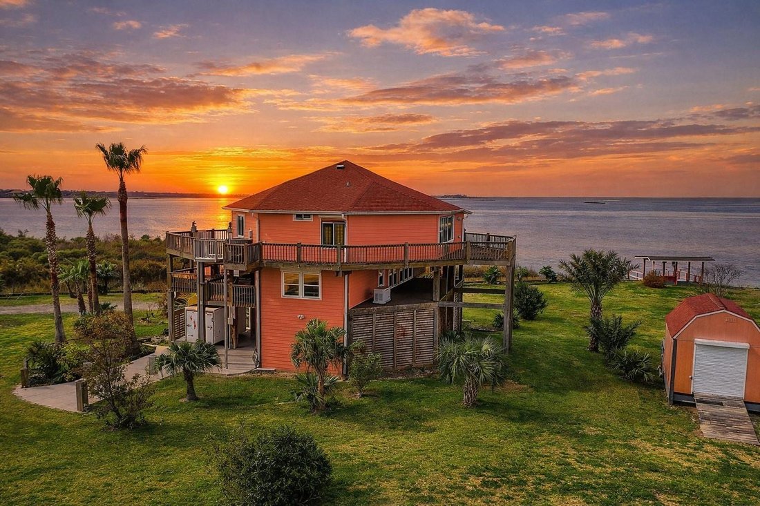 House in Bolivar Peninsula, Texas, United States 2 - 17221258