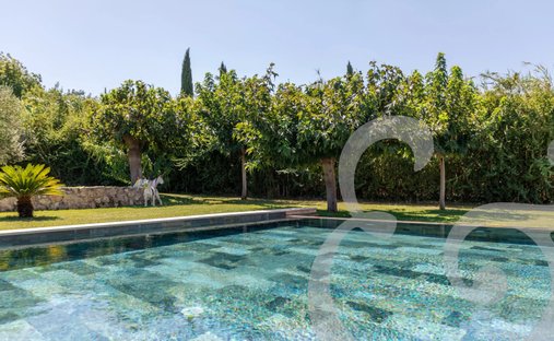 Domaine à Saint-Rémy-de-Provence, Provence-Alpes-Côte d'Azur, France 1