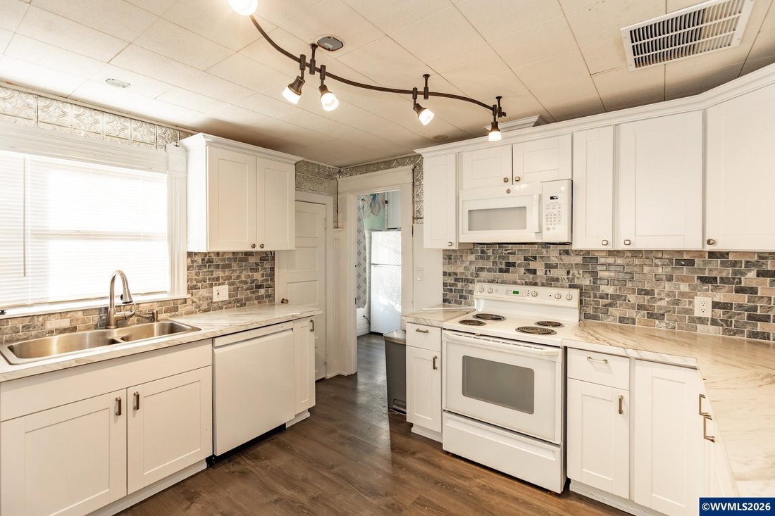 House in Lebanon, Oregon, United States 3 - 17225644